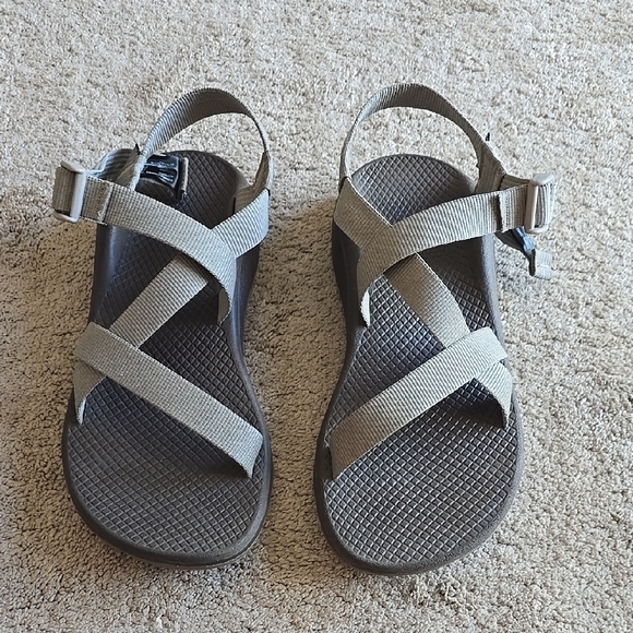 Womens Size 9 Chaco Z Cloud Sandal In Solid Moon Rock Color - Picture 1 of 7
